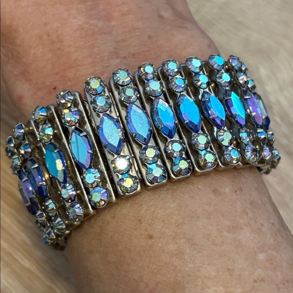 Vintage Jewelry - vintage 1950s aurora borealis stretch bracelet, silver tone